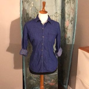 🌟HP🌟 Lightweight Denim Button Down